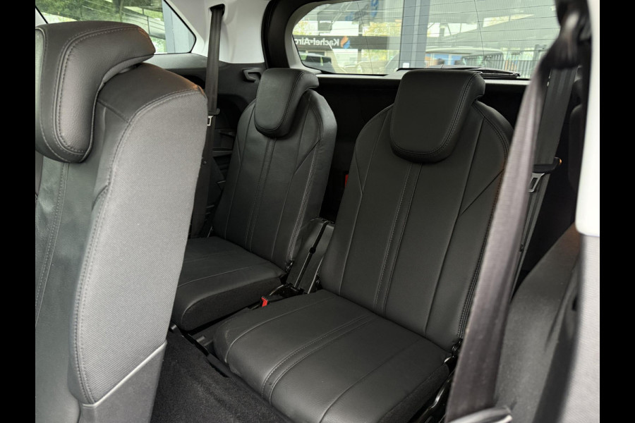Peugeot 5008 1.2 PureTech Active Avantage | 7 Persoons | Trekhaak | Camera | Navi |