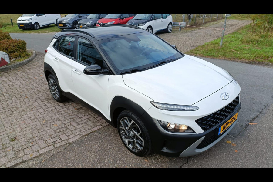 Hyundai Kona 1.6 GDI HEV Premium Sky