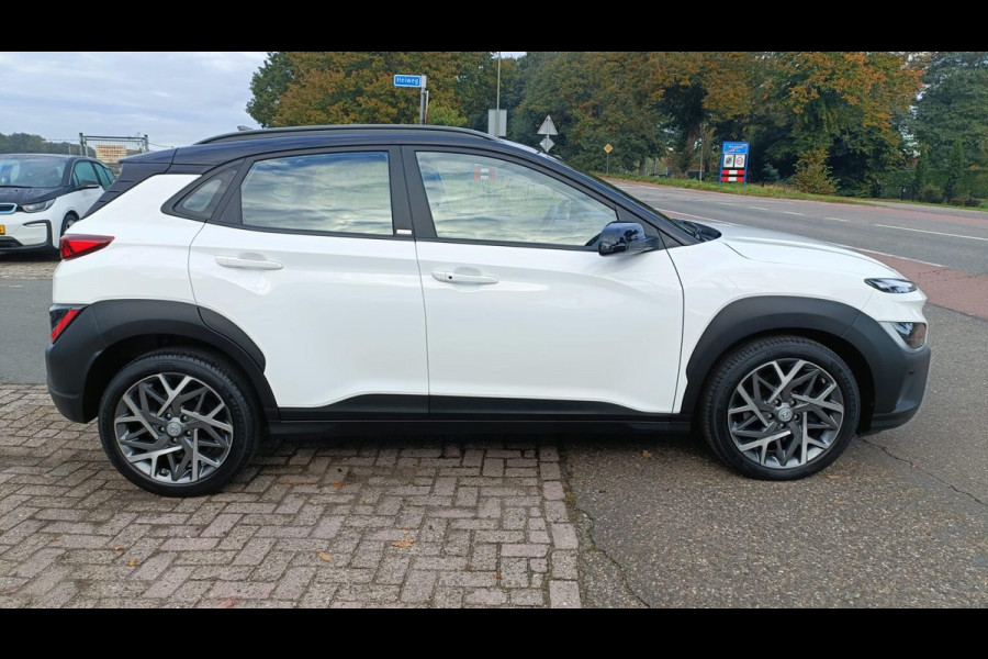 Hyundai Kona 1.6 GDI HEV Premium Sky