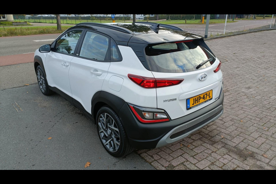 Hyundai Kona 1.6 GDI HEV Premium Sky