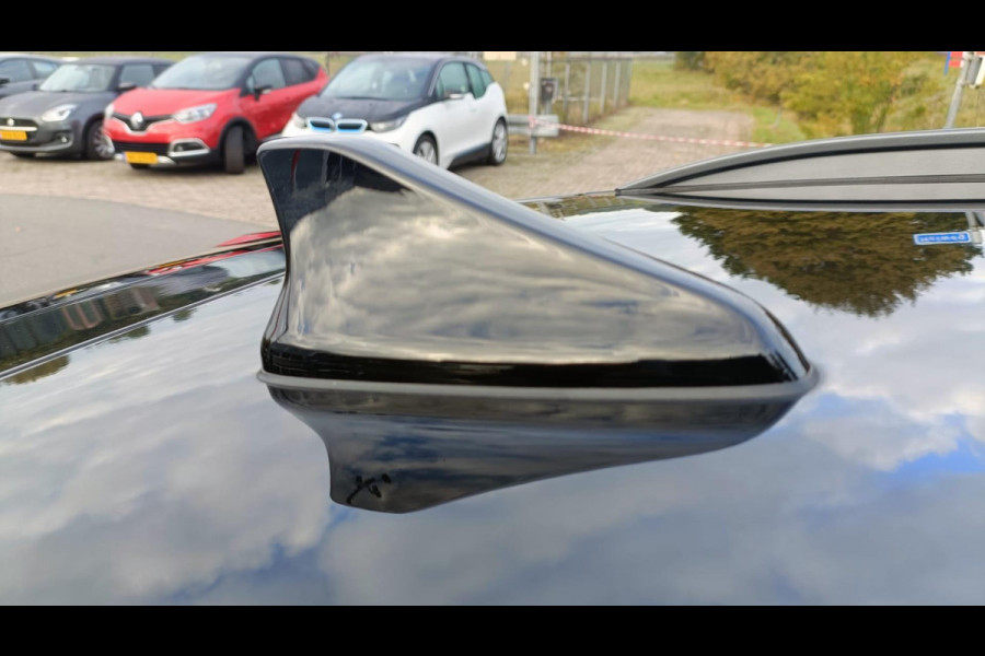 Hyundai Kona 1.6 GDI HEV Premium Sky