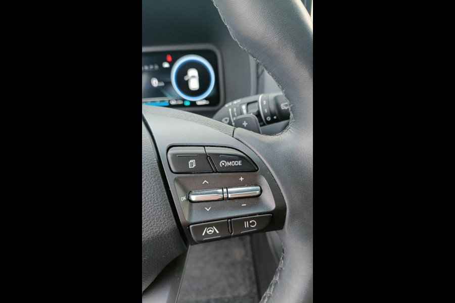 Hyundai Kona 1.6 GDI HEV Premium Sky