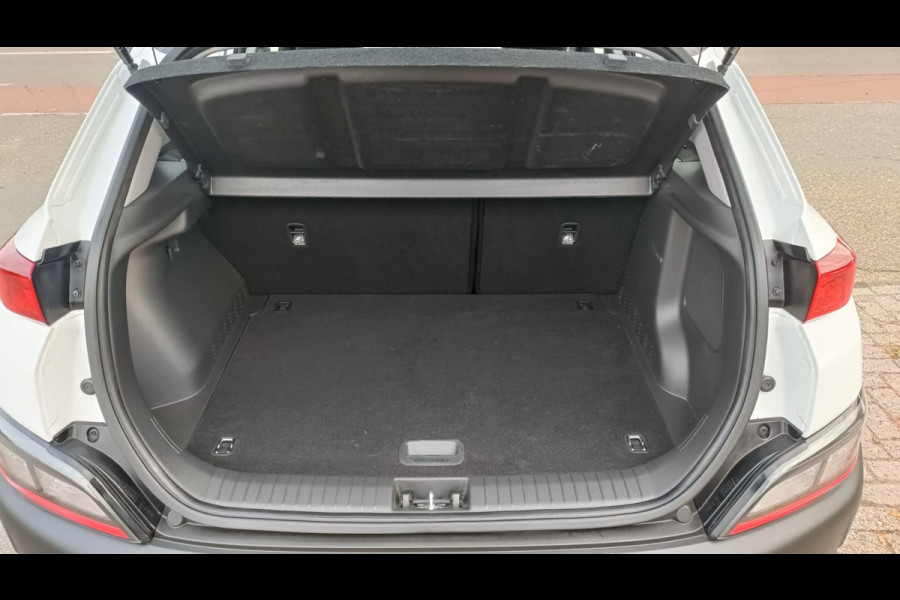 Hyundai Kona 1.6 GDI HEV Premium Sky