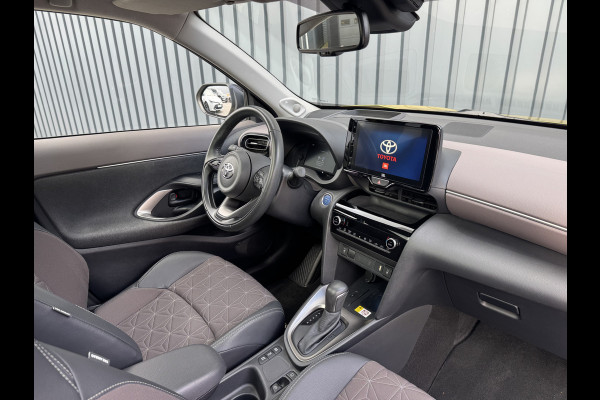 Toyota Yaris Cross 1.5 Hybrid Executive / Bi tone | Pano dak | Trekhaak | JBL | BSM | Rijklaar!!!