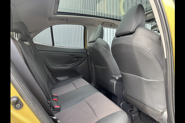 Toyota Yaris Cross 1.5 Hybrid Executive / Bi tone | Pano dak | Trekhaak | JBL | BSM | Rijklaar!!!