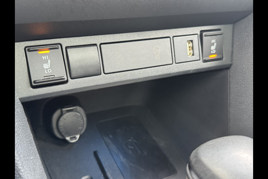 Toyota Yaris Cross 1.5 Hybrid Executive / Bi tone | Pano dak | Trekhaak | JBL | BSM | Rijklaar!!!