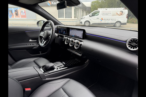 Mercedes-Benz CLA-Klasse Shooting Brake 200 Aut. Business Sol. Luxury | Navi | Camera | Sfeer Verlichting |