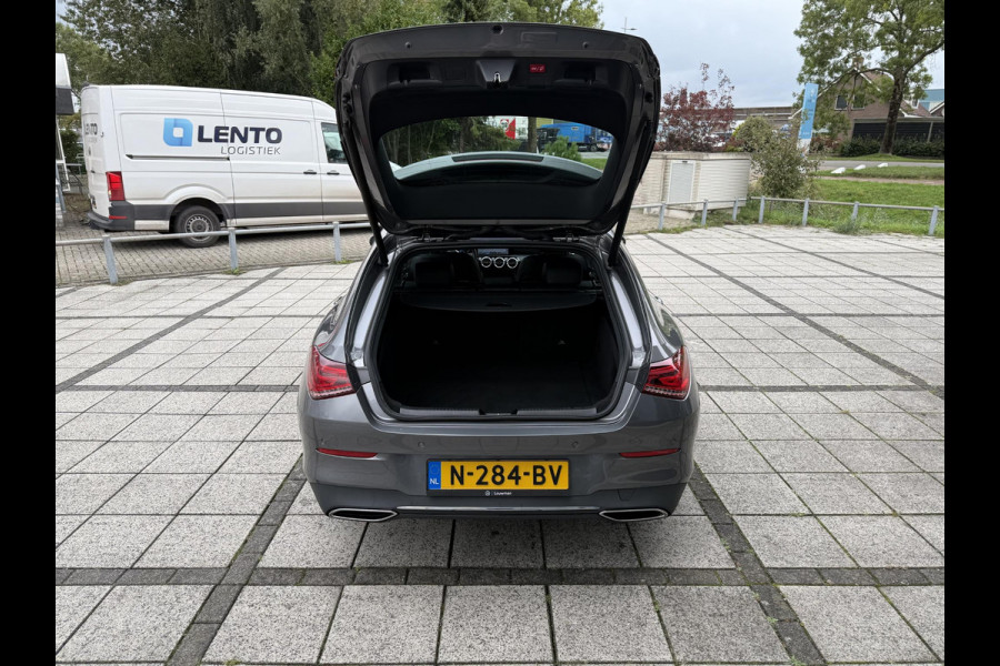 Mercedes-Benz CLA-Klasse Shooting Brake 200 Aut. Business Sol. Luxury | Navi | Camera | Sfeer Verlichting |