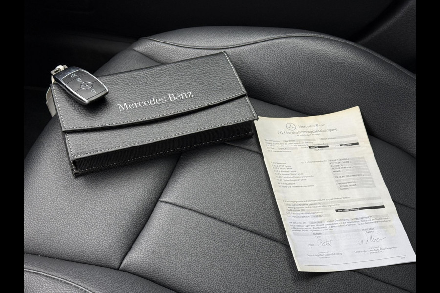 Mercedes-Benz CLA-Klasse Shooting Brake 200 Aut. Business Sol. Luxury | Navi | Camera | Sfeer Verlichting |