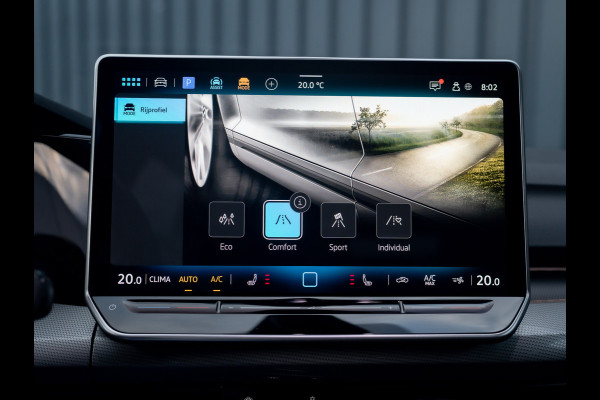 Volkswagen Golf 1.5 eTSI 50 Jaar Edition | Panodak | Stoelgeheugen | Trekhaak Elk. Wegkl. | Harman/ Kardon | Prijs Rijklaar!!