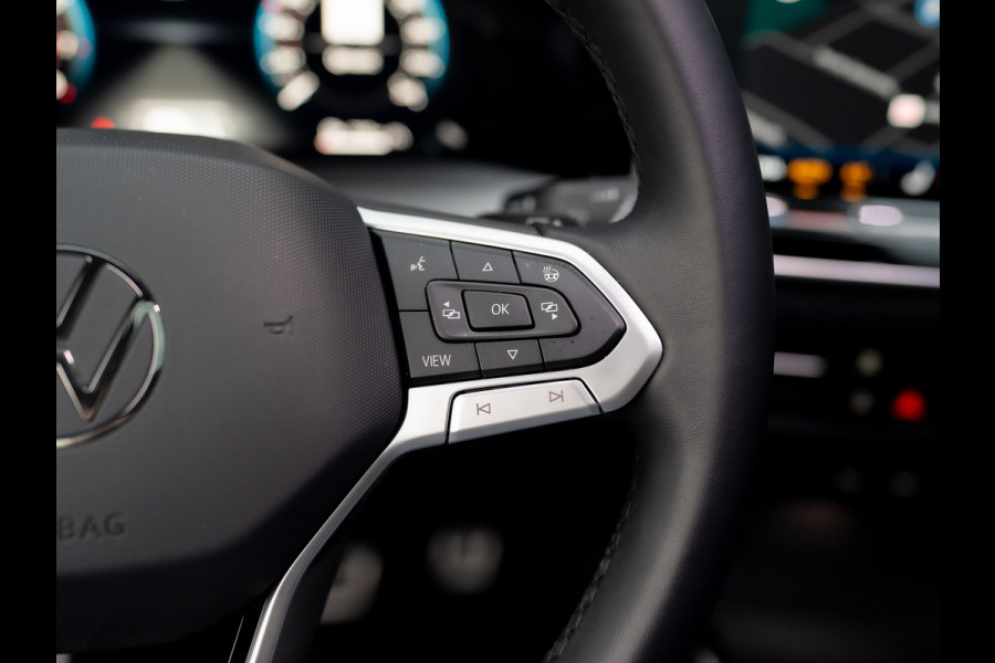 Volkswagen Golf 1.5 eTSI 50 Jaar Edition | Panodak | Stoelgeheugen | Trekhaak Elk. Wegkl. | Harman/ Kardon | Prijs Rijklaar!!