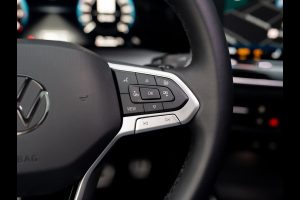 Volkswagen Golf 1.5 eTSI 50 Jaar Edition | Panodak | Stoelgeheugen | Trekhaak Elk. Wegkl. | Harman/ Kardon | Prijs Rijklaar!!