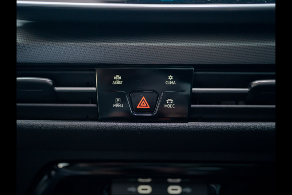 Volkswagen Golf 1.5 eTSI 50 Jaar Edition | Panodak | Stoelgeheugen | Trekhaak Elk. Wegkl. | Harman/ Kardon | Prijs Rijklaar!!