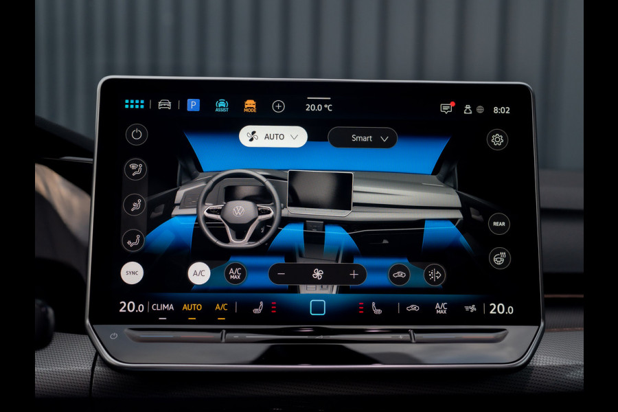 Volkswagen Golf 1.5 eTSI 50 Jaar Edition | Panodak | Stoelgeheugen | Trekhaak Elk. Wegkl. | Harman/ Kardon | Prijs Rijklaar!!