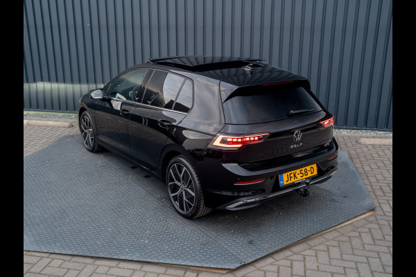 Volkswagen Golf 1.5 eTSI 50 Jaar Edition | Panodak | Stoelgeheugen | Trekhaak Elk. Wegkl. | Harman/ Kardon | Prijs Rijklaar!!