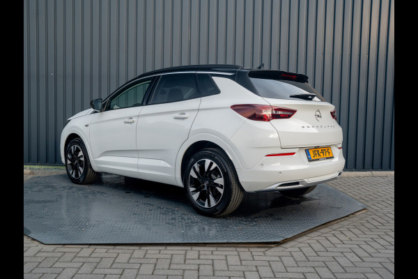 Opel Grandland 1.2 Turbo 130Pk Aut. Ultimate | Keyless | Elk. A-klep | Stoel & Stuur verw. | Camera | Prijs Rijklaar!!