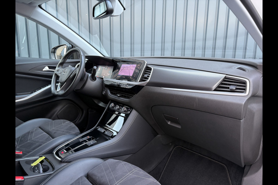 Opel Grandland 1.2 Turbo 130Pk Aut. Ultimate | Keyless | Elk. A-klep | Stoel & Stuur verw. | Camera | Prijs Rijklaar!!