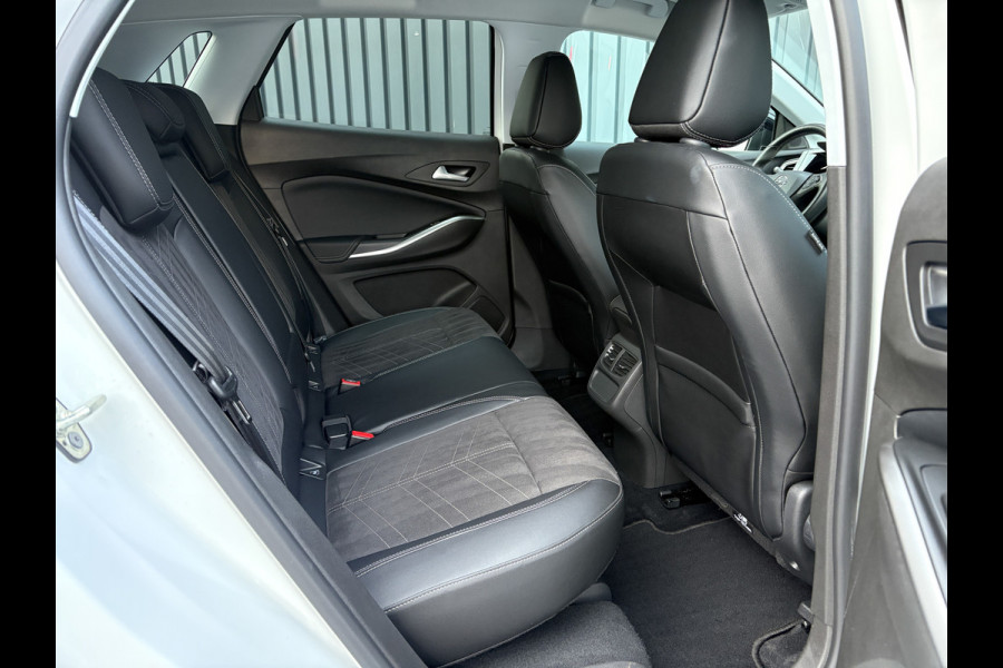 Opel Grandland 1.2 Turbo 130Pk Aut. Ultimate | Keyless | Elk. A-klep | Stoel & Stuur verw. | Camera | Prijs Rijklaar!!