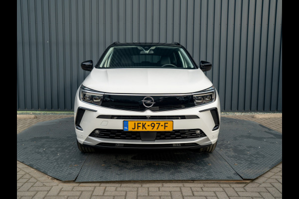 Opel Grandland 1.2 Turbo 130Pk Aut. Ultimate | Keyless | Elk. A-klep | Stoel & Stuur verw. | Camera | Prijs Rijklaar!!