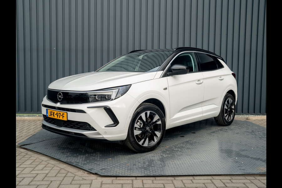 Opel Grandland 1.2 Turbo 130Pk Aut. Ultimate | Keyless | Elk. A-klep | Stoel & Stuur verw. | Camera | Prijs Rijklaar!!