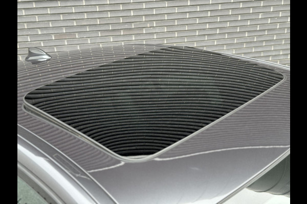 BMW 5 Serie Sedan 530i High Executive M Sport Pakket Automaat / Navigatie Professional / Schuif-/kanteldak / Harman Kardon / Comfortstoelen / Soft Close / Head-Up Display / 20 Inch / Leder / Active Steering