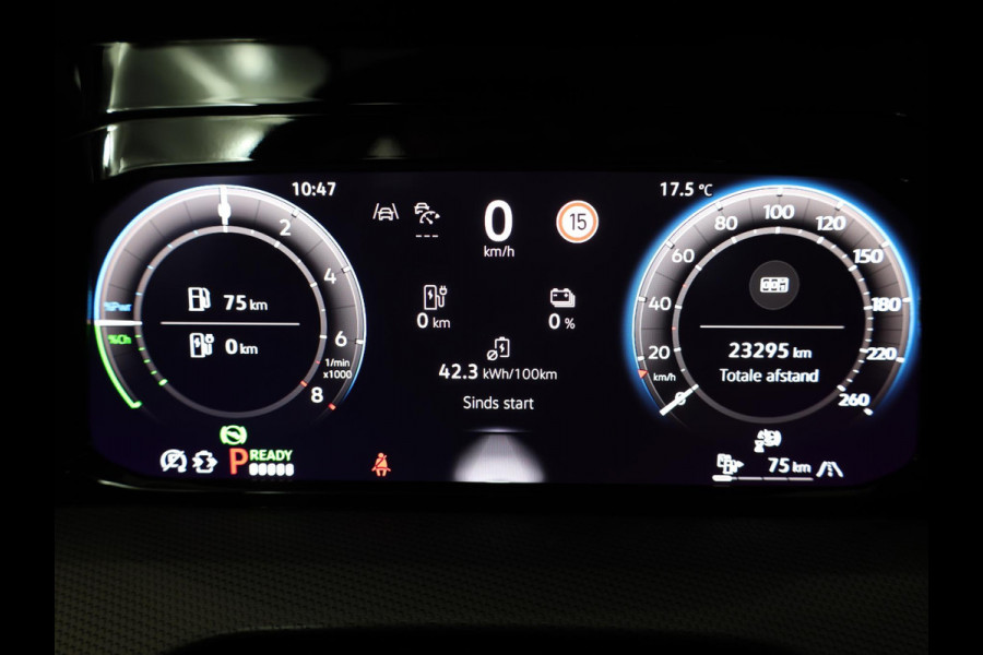 Volkswagen Golf 1.5 eHybrid Style Edition 204PK PHEV | Navigatie | Matrix koplampen | 18"LM velgen | Head up Display |