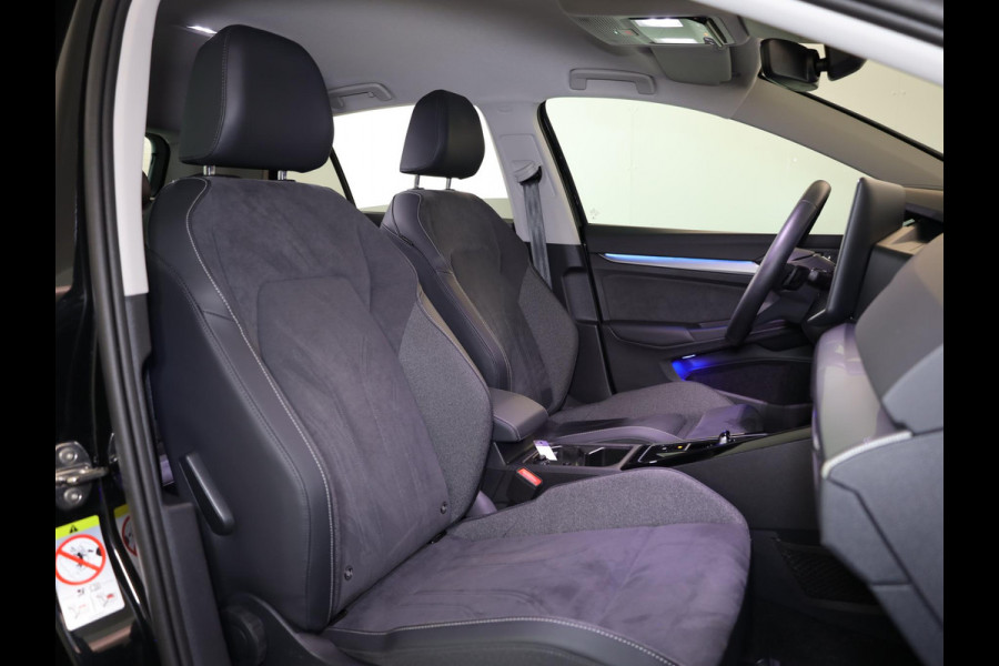 Volkswagen Golf 1.5 eHybrid Style Edition 204PK PHEV | Navigatie | Matrix koplampen | 18"LM velgen | Head up Display |