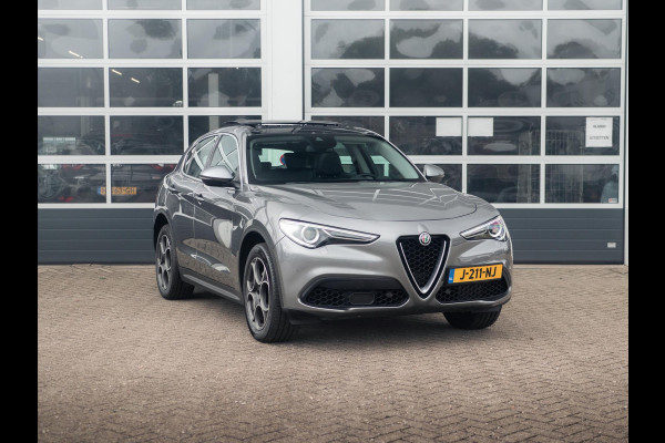 Alfa Romeo Stelvio 2.0 Turbo Aut. AWD 200pk Super | Schuif/Kantel dak | Trekhaak | Leder | Navi | Elek. Stoelen Alfa Romeo Stelvio 2.0 Turbo Aut. AWD 200pk Super | Schuif/Kantel dak | Trekhaak | Leder | Navi | Elek. Stoelen