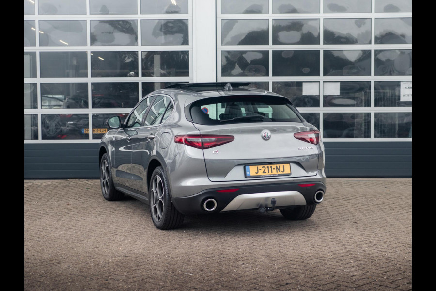 Alfa Romeo Stelvio 2.0 Turbo Aut. AWD 200pk Super | Schuif/Kantel dak | Trekhaak | Leder | Navi | Elek. Stoelen Alfa Romeo Stelvio 2.0 Turbo Aut. AWD 200pk Super | Schuif/Kantel dak | Trekhaak | Leder | Navi | Elek. Stoelen
