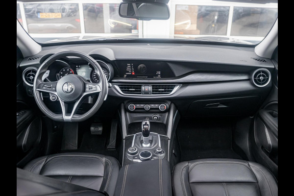 Alfa Romeo Stelvio 2.0 Turbo Aut. AWD 200pk Super | Schuif/Kantel dak | Trekhaak | Leder | Navi | Elek. Stoelen Alfa Romeo Stelvio 2.0 Turbo Aut. AWD 200pk Super | Schuif/Kantel dak | Trekhaak | Leder | Navi | Elek. Stoelen