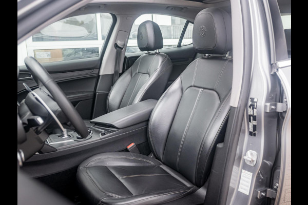 Alfa Romeo Stelvio 2.0 Turbo Aut. AWD 200pk Super | Schuif/Kantel dak | Trekhaak | Leder | Navi | Elek. Stoelen Alfa Romeo Stelvio 2.0 Turbo Aut. AWD 200pk Super | Schuif/Kantel dak | Trekhaak | Leder | Navi | Elek. Stoelen