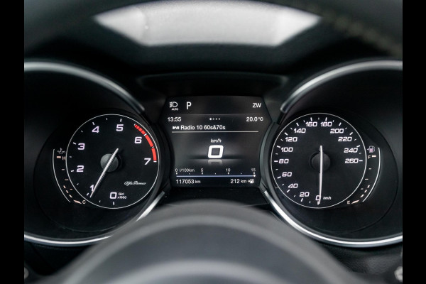 Alfa Romeo Stelvio 2.0 Turbo Aut. AWD 200pk Super | Schuif/Kantel dak | Trekhaak | Leder | Navi | Elek. Stoelen Alfa Romeo Stelvio 2.0 Turbo Aut. AWD 200pk Super | Schuif/Kantel dak | Trekhaak | Leder | Navi | Elek. Stoelen