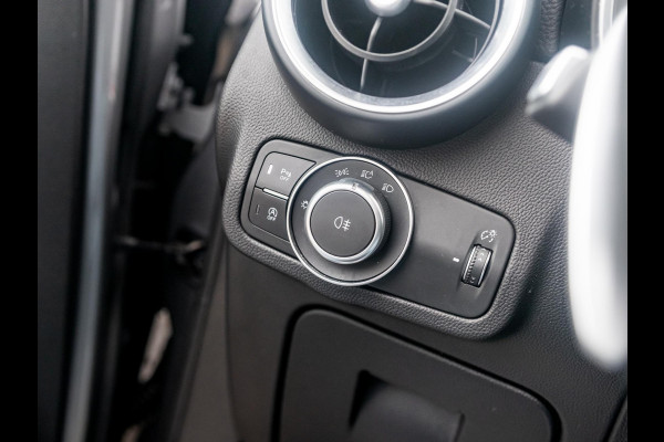 Alfa Romeo Stelvio 2.0 Turbo Aut. AWD 200pk Super | Schuif/Kantel dak | Trekhaak | Leder | Navi | Elek. Stoelen Alfa Romeo Stelvio 2.0 Turbo Aut. AWD 200pk Super | Schuif/Kantel dak | Trekhaak | Leder | Navi | Elek. Stoelen