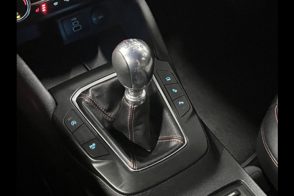 Ford Kuga 1.5 EcoBoost ST-Line X *1800 Trekgewicht* | Trekhaak | Adapt. Cruise | B&O | Stuur-/Stoelverwarming | Carplay