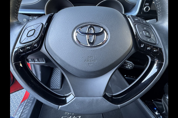 Toyota C-HR 1.8 Hybrid Executive / Bi tone | Leer/Alcantara | Trekhaak | JBL | LED | Rijklaar!!