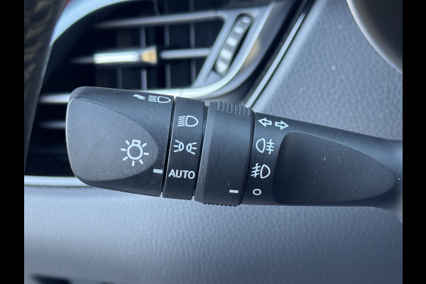 Toyota C-HR 1.8 Hybrid Executive / Bi tone | Leer/Alcantara | Trekhaak | JBL | LED | Rijklaar!!