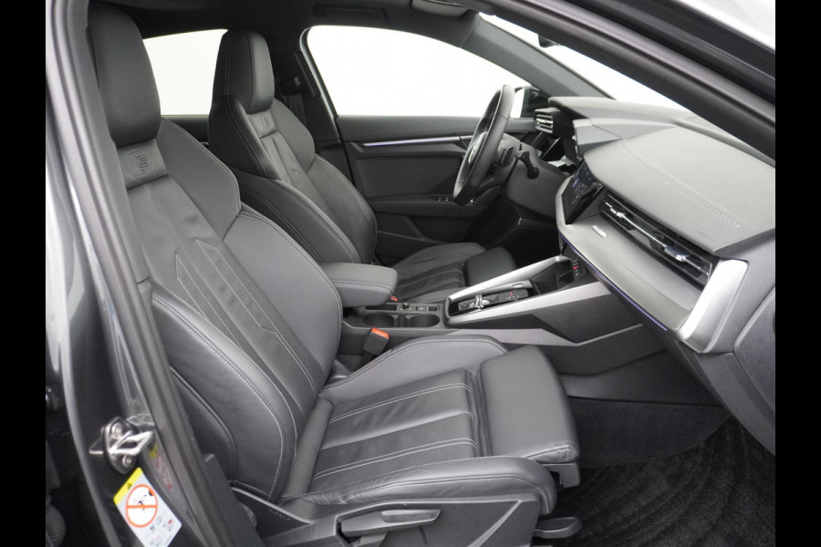 Audi A3 Limousine 35 TFSI S edition S line in- exterieur+ sportonderstel | VIRTUAL DASH | PANORAMADAK | LEDER+ STOELVERWARMING | CAMERA | AMBILIGHT | RIJKLAARPRIJS INCL. 12MND BOVAG