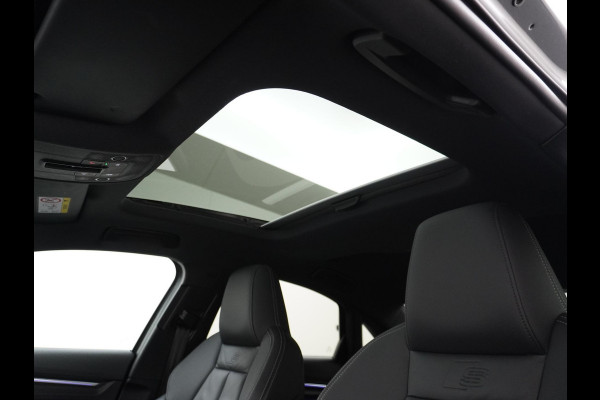 Audi A3 Limousine 35 TFSI S edition S line in- exterieur+ sportonderstel | VIRTUAL DASH | PANORAMADAK | LEDER+ STOELVERWARMING | CAMERA | AMBILIGHT | RIJKLAARPRIJS INCL. 12MND BOVAG