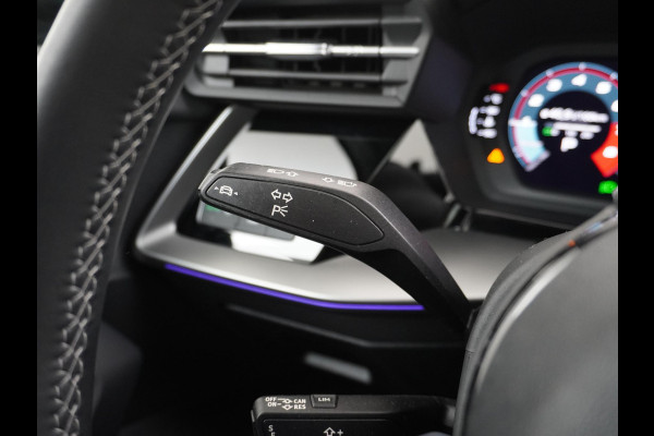 Audi A3 Limousine 35 TFSI S edition S line in- exterieur+ sportonderstel | VIRTUAL DASH | PANORAMADAK | LEDER+ STOELVERWARMING | CAMERA | AMBILIGHT | RIJKLAARPRIJS INCL. 12MND BOVAG