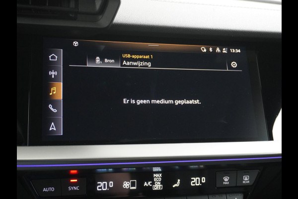 Audi A3 Limousine 35 TFSI S edition S line in- exterieur+ sportonderstel | VIRTUAL DASH | PANORAMADAK | LEDER+ STOELVERWARMING | CAMERA | AMBILIGHT | RIJKLAARPRIJS INCL. 12MND BOVAG