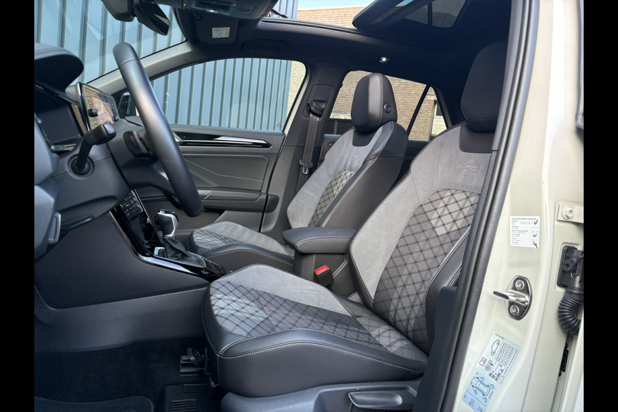Volkswagen T-Roc 1.5 TSI R-Line Business | Beats | Panodak | Trekhaak afnb | 19'' | Keyless | IQ Light | Prijs Rijklaar!!