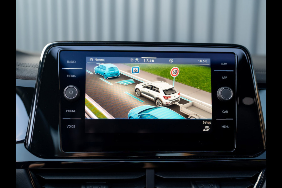 Volkswagen T-Roc 1.5 TSI R-Line Business | Beats | Panodak | Trekhaak afnb | 19'' | Keyless | IQ Light | Prijs Rijklaar!!