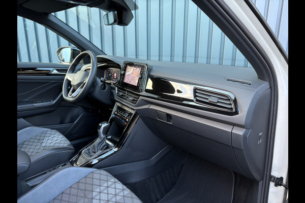 Volkswagen T-Roc 1.5 TSI R-Line Business | Beats | Panodak | Trekhaak afnb | 19'' | Keyless | IQ Light | Prijs Rijklaar!!