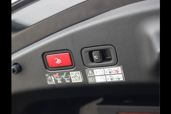 Mercedes-Benz CLE Cabriolet 300 4MATIC AMG Line | Burmester - Airscarf - Trekhaak