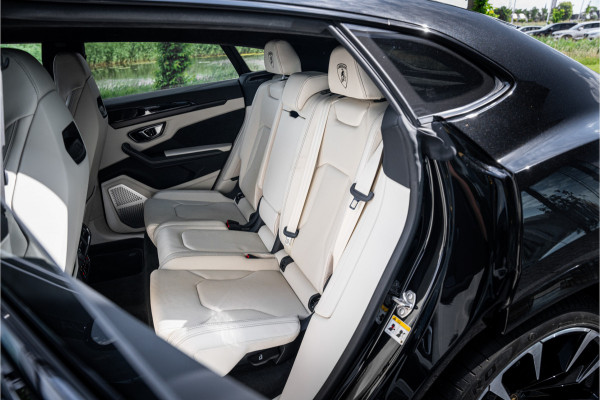 Lamborghini Urus 4.0 V8 (650pk) ** Panodak ** Advanced B&O 3D ** Massage ** 23inch Lamborghini Urus 4.0 V8 (650pk) ** Panodak ** Advanced B&O 3D ** Massage ** 23inch