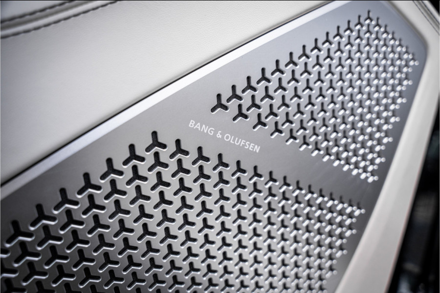 Lamborghini Urus 4.0 V8 (650pk) ** Panodak ** Advanced B&O 3D ** Massage ** 23inch Lamborghini Urus 4.0 V8 (650pk) ** Panodak ** Advanced B&O 3D ** Massage ** 23inch