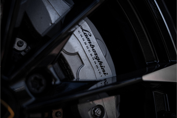 Lamborghini Urus 4.0 V8 (650pk) ** Panodak ** Advanced B&O 3D ** Massage ** 23inch Lamborghini Urus 4.0 V8 (650pk) ** Panodak ** Advanced B&O 3D ** Massage ** 23inch