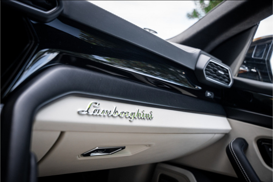 Lamborghini Urus 4.0 V8 (650pk) ** Panodak ** Advanced B&O 3D ** Massage ** 23inch Lamborghini Urus 4.0 V8 (650pk) ** Panodak ** Advanced B&O 3D ** Massage ** 23inch