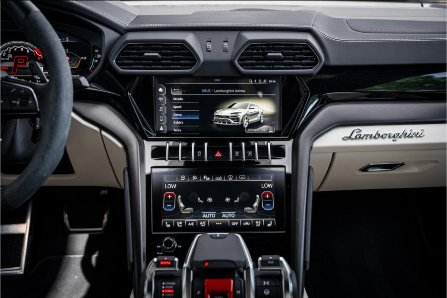 Lamborghini Urus 4.0 V8 (650pk) ** Panodak ** Advanced B&O 3D ** Massage ** 23inch Lamborghini Urus 4.0 V8 (650pk) ** Panodak ** Advanced B&O 3D ** Massage ** 23inch
