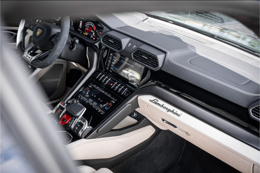 Lamborghini Urus 4.0 V8 (650pk) ** Panodak ** Advanced B&O 3D ** Massage ** 23inch Lamborghini Urus 4.0 V8 (650pk) ** Panodak ** Advanced B&O 3D ** Massage ** 23inch